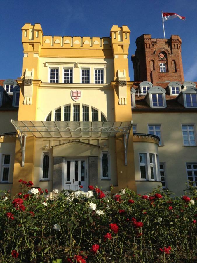 Schloss Lelkendorf - Fewo Parkblick Екстер'єр фото